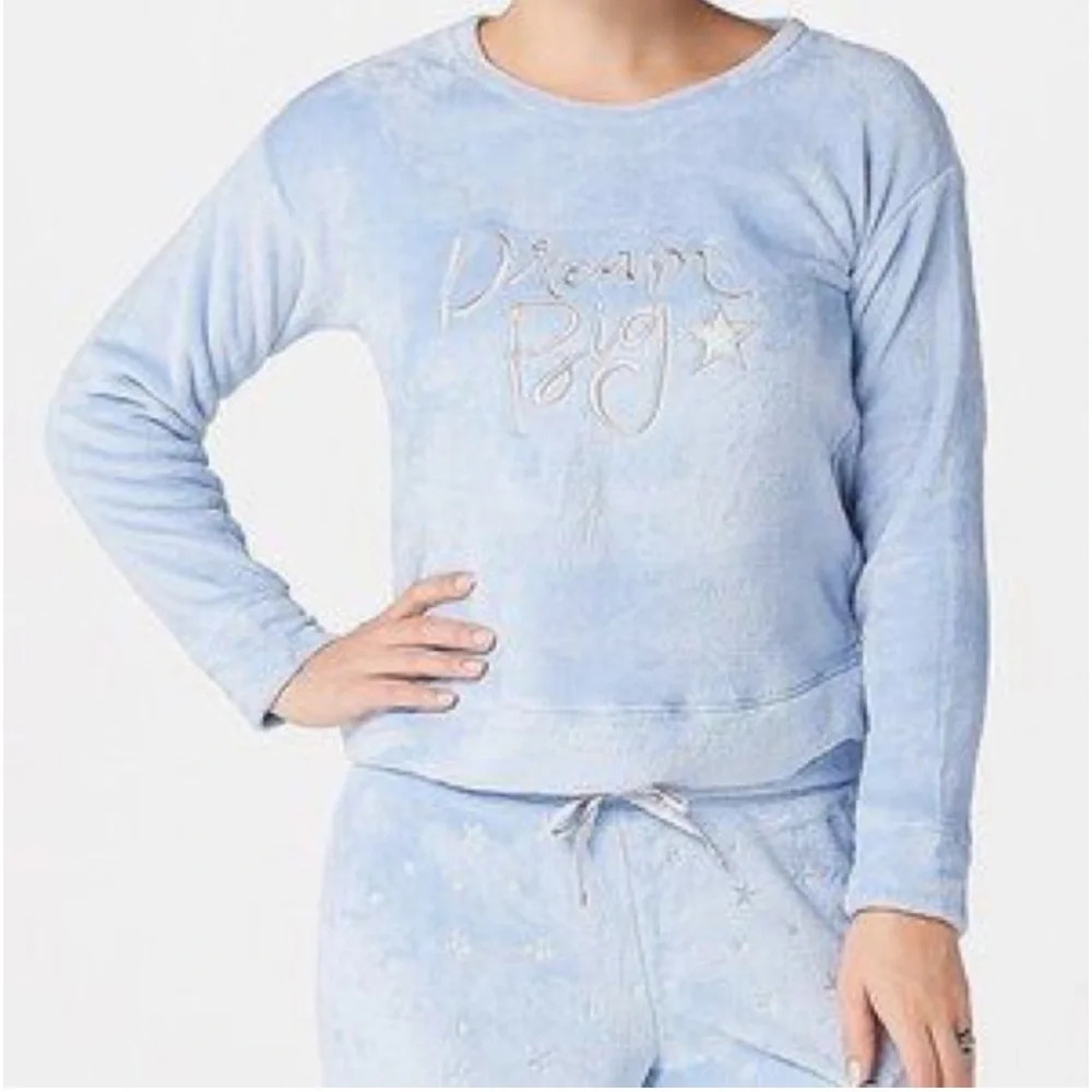 Muk Luks Super Soft Light Blue & Silver Dream Big Fleece Pajamas. Size X-Large.